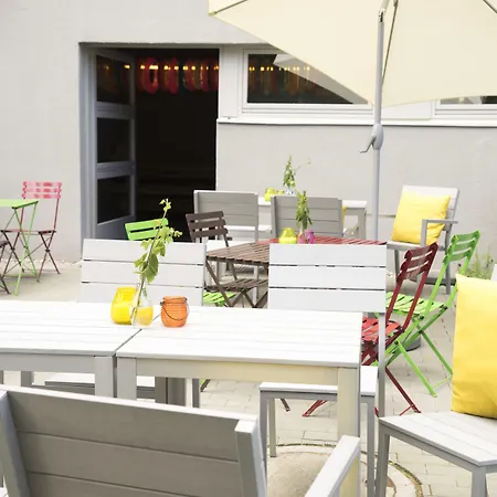 Ξενοδοχείο Big Mama 2*